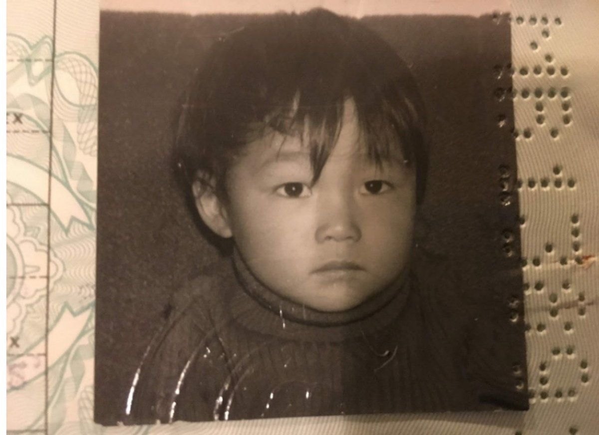 Отец Алиссы Хунзекер во время его усыновления в США в 1974 году (Алисса Хунзекер)