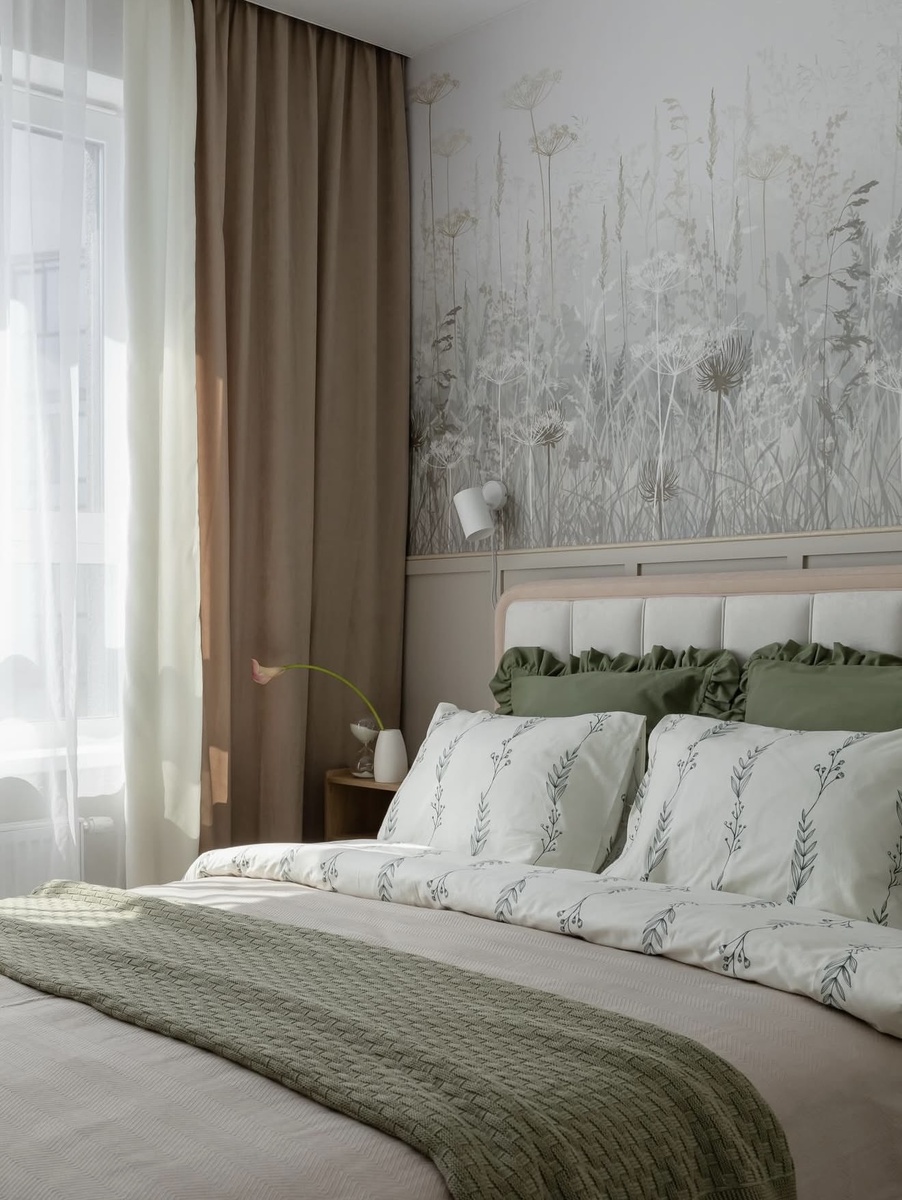 В проекте Наталии Исаковой использованы бесшовные фотообои "ворс", ссылка на изображение: https://art-fresco.ru/catalog/botanika/Bo-317