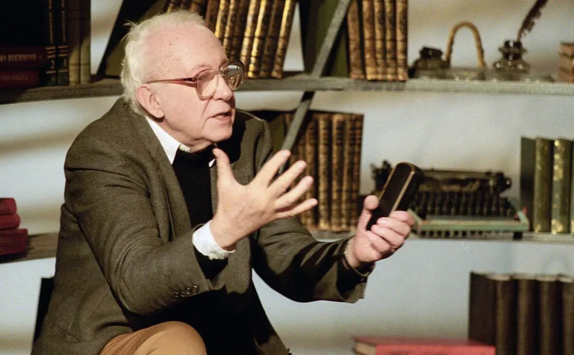    Рой Медведев (архивное фото) Фото: Роман Денисов / ТАСС Дмитрий