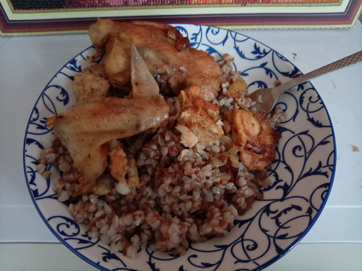 Вот она и курочка с гречкой 