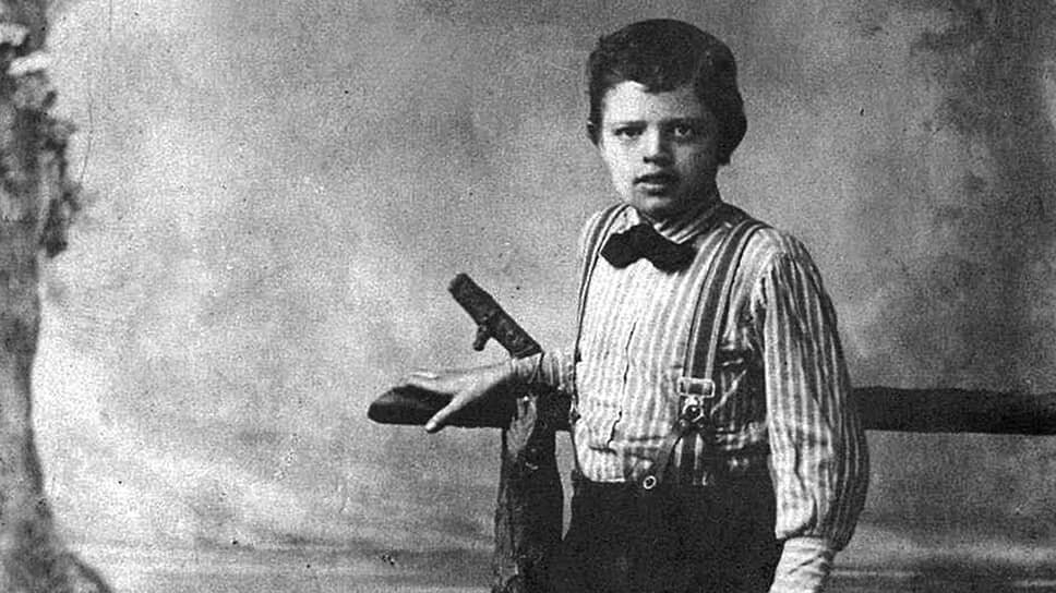 Девятилетний Джек Лондон. На следующий год мальчик начнет работать .📷Фото: Apic / Getty Images