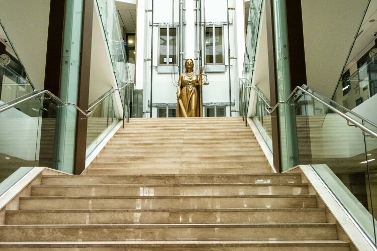    20 января Харисов обратился в АС РТ с заявлением о принятии обеспечительных мер в отношении недвижимости, которая ранее принадлежала «Твоему дому», но была реализована.   
Фото: «БИЗНЕС Online»