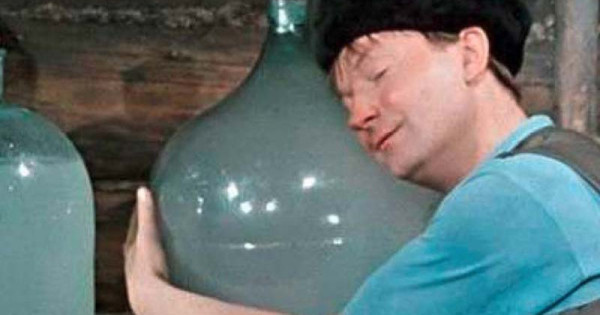 Почему самогон бывает мутным и как его осветлить