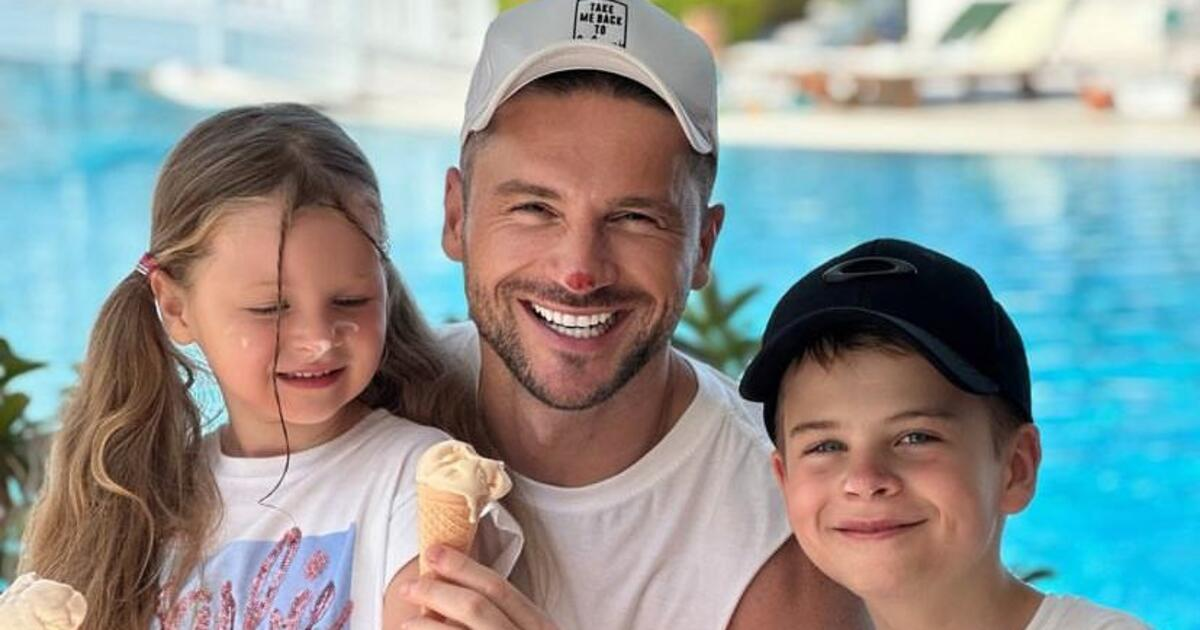 Сергей Лазарев с дочерью Анной и сыном Никитой