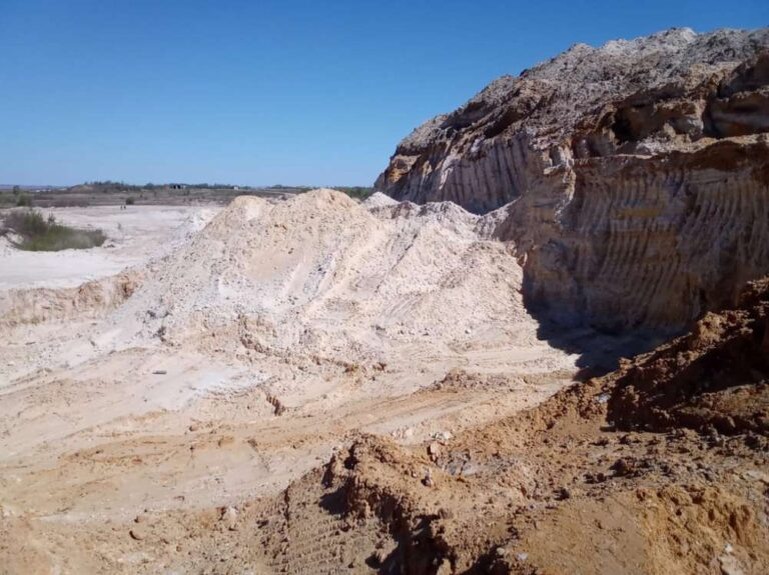    В Оренбуржье за год выявили три незаконных карьера на сельхозземлях Оренбуржье