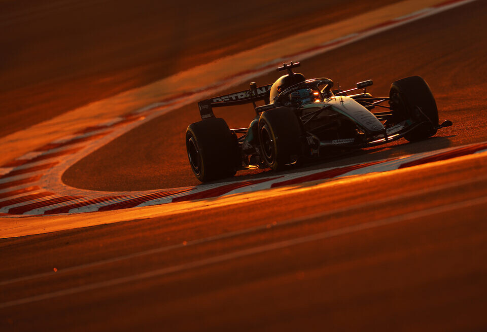    Трансляция второго дня тестов Формулы 1 2026 в БахрейнеLAT Images / Mercedes