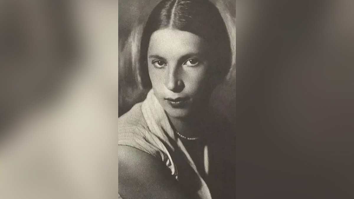 Агния Барто (Гетель Волова) в молодости