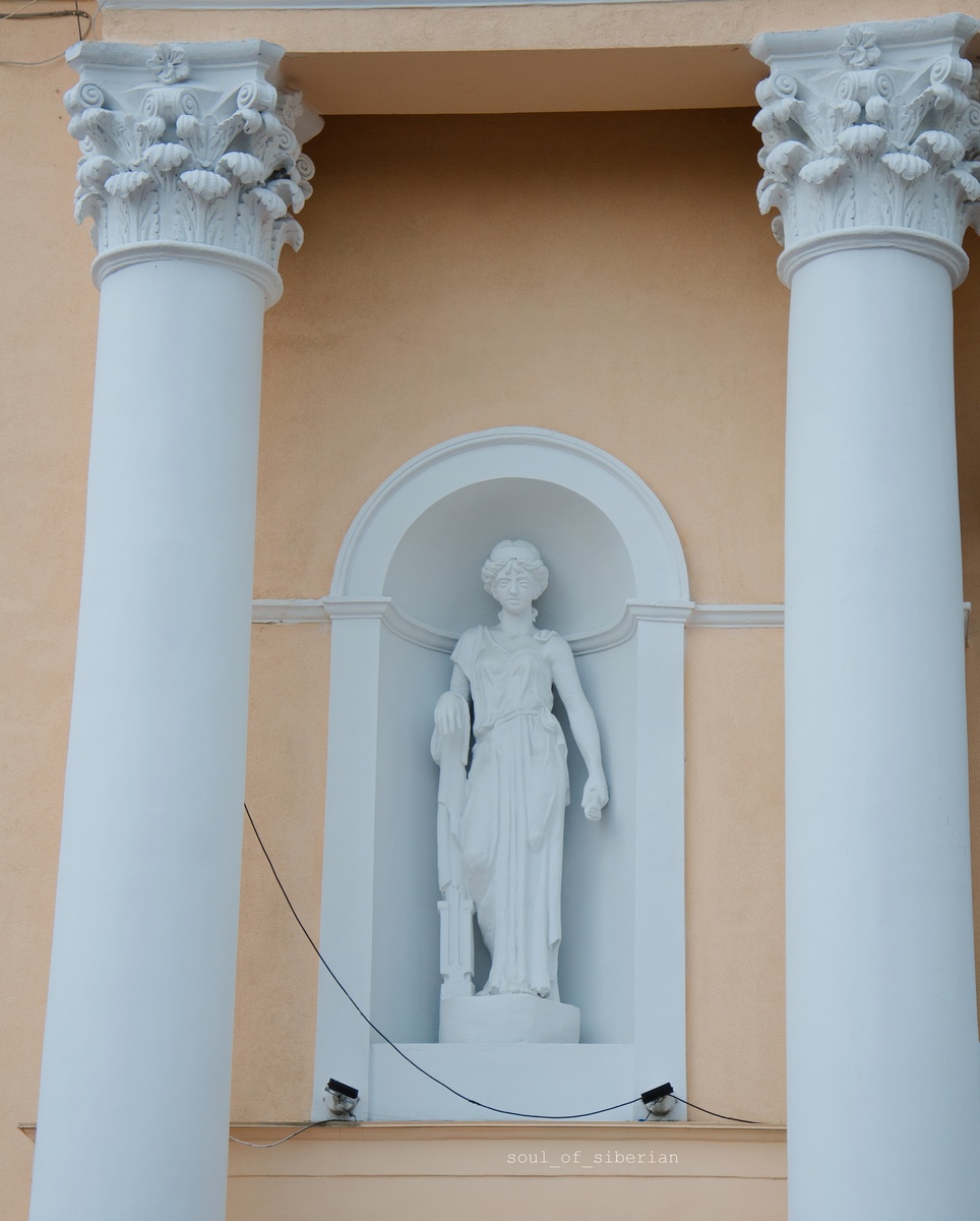 Дворец культуры и искусства, г. Ленинск-Кузнецкий, просп. Кирова, 106. Фото: 2023 год