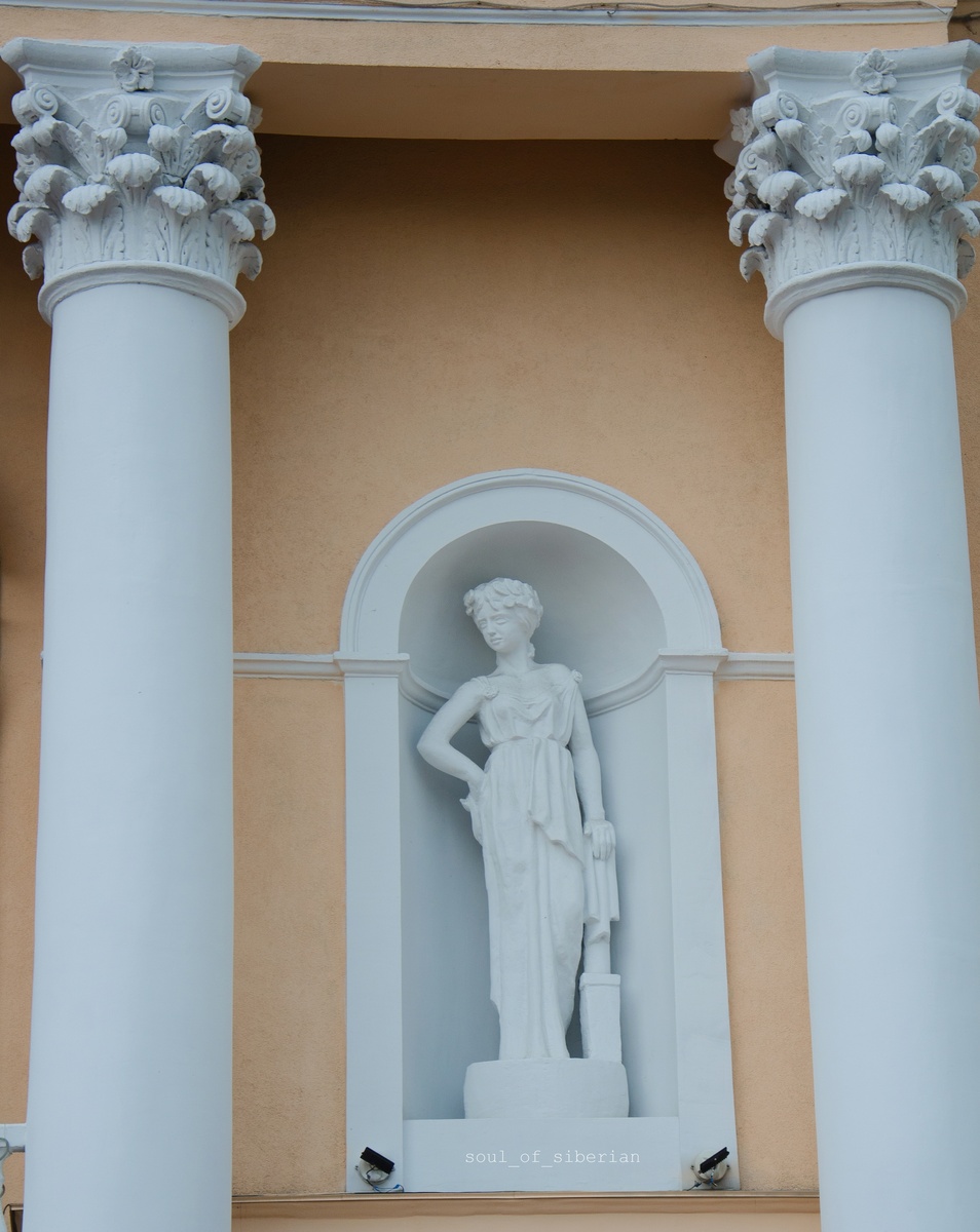 Дворец культуры и искусства, г. Ленинск-Кузнецкий, просп. Кирова, 106. Фото: 2023 год