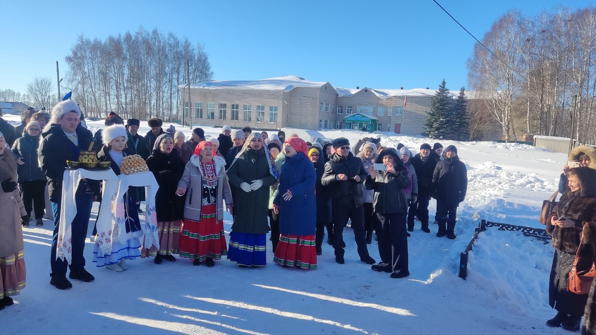     Дүртөйлөләр Фидан Ғафаров иҫтәлегенә музей бүлмәһен асты