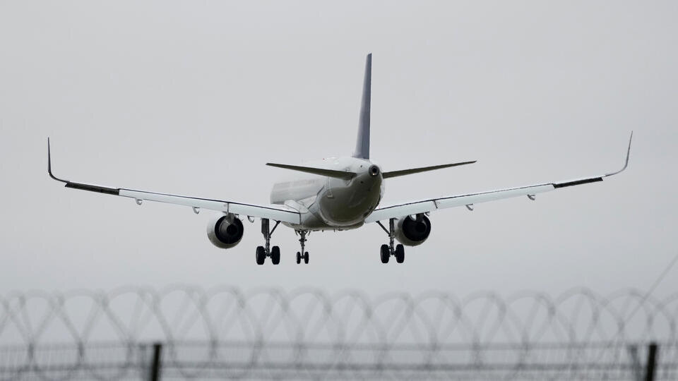     Обвиняемого в афере на 3,2 млрд рублей россиянина депортировали из Таиланда ИЗВЕСТИЯ/Дмитрий Коротаев