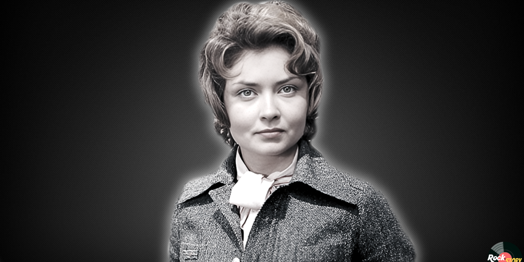 Неравный брак, потеряла второго мужа, 20 лет не снимается в кино: Как сейчас живет бездетная актриса Жанна Болотова