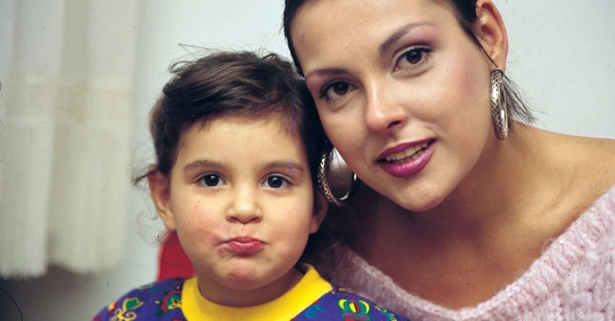 Айдан Шенер с дочкой!