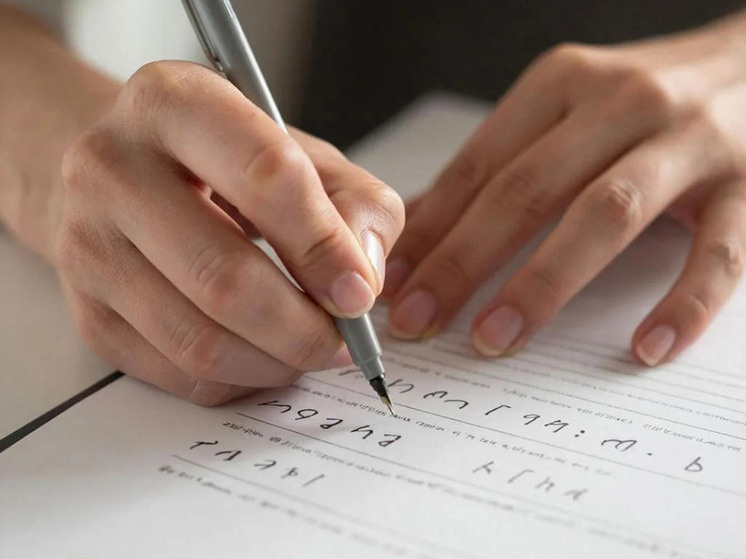     Сгенерировано нейросетью