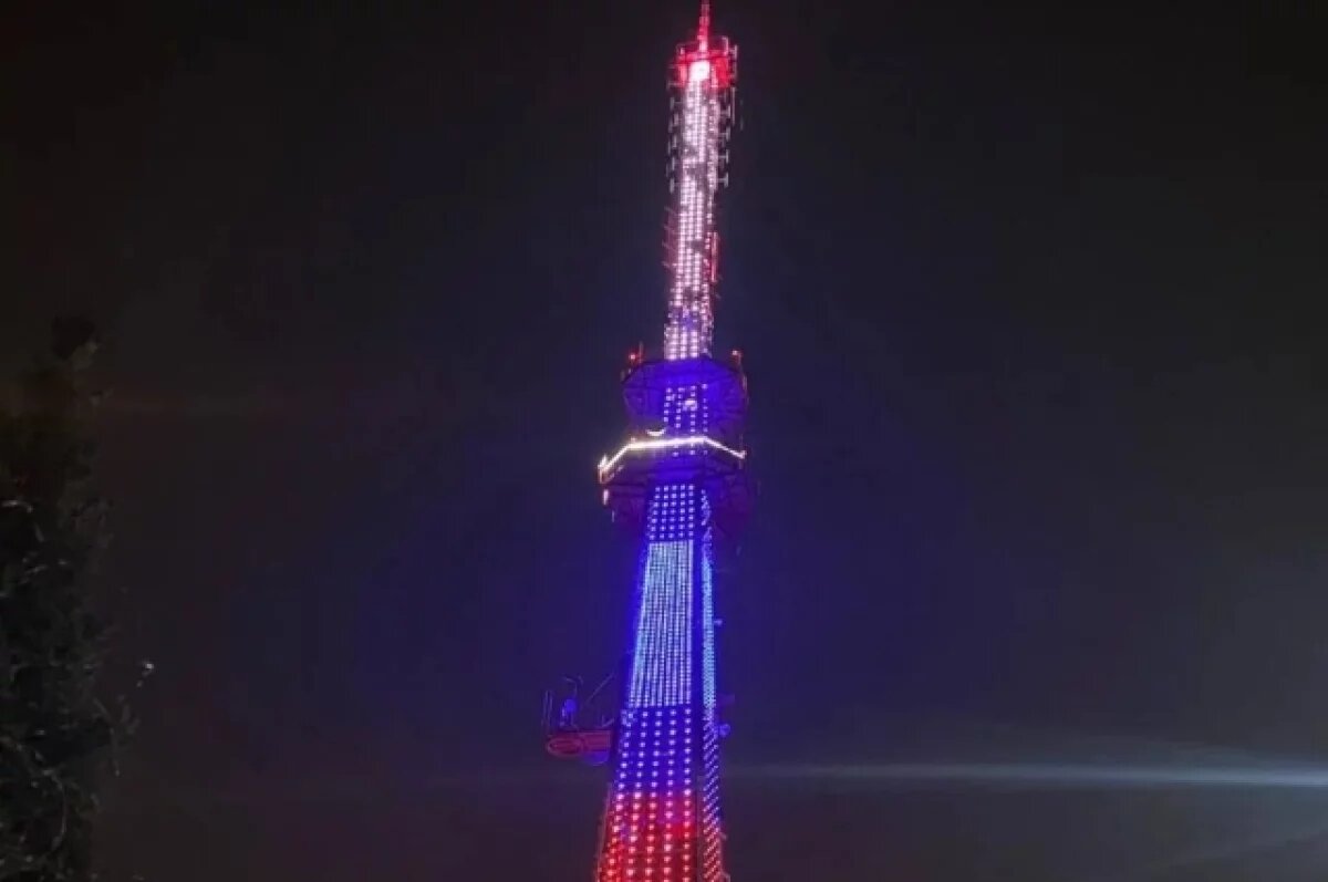    Новосибирская телебашня празднично засияет в День защитника Отечества