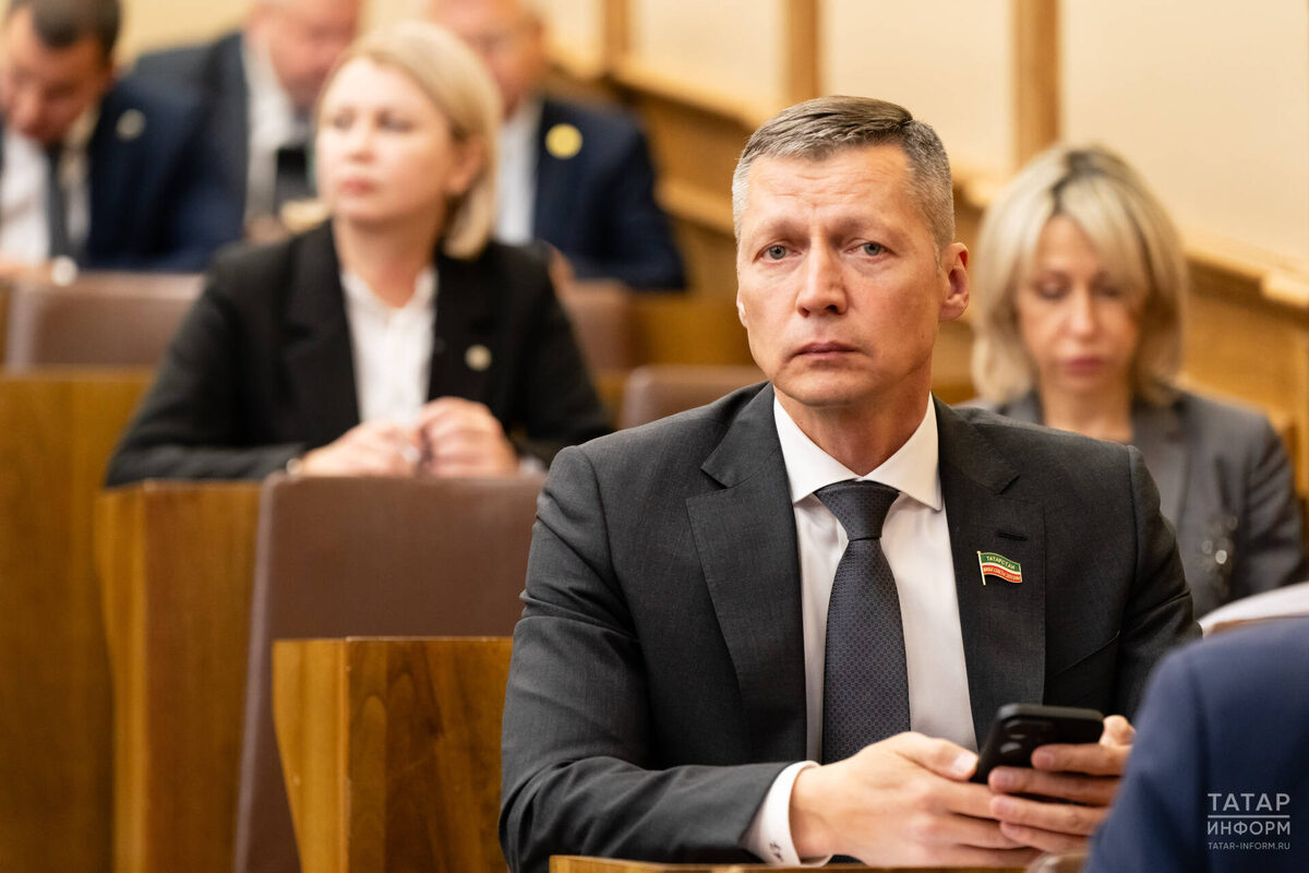 Азат Зиганшин на парламентских слушаниях в 2024 годуФото: © Салават Камалетдинов / «Татар-информ»