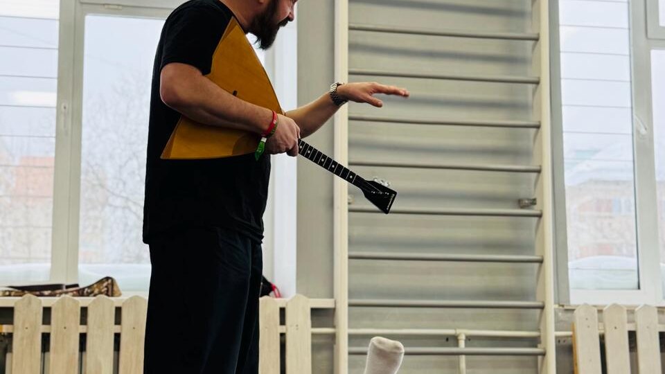 Регулярно, два раза в неделю, провожу занятия в частном пермском детском саду «Вербалика