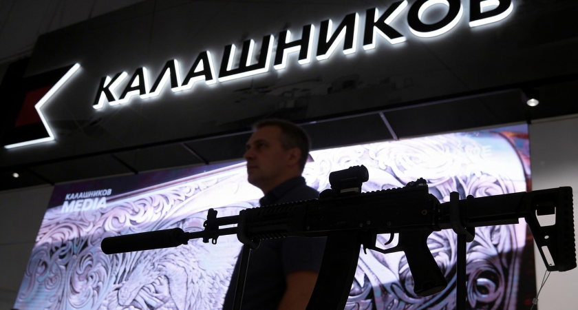    Автомат АК-12 на стенде компании "Калашников" на выставке вооружений Международного военно-технического форума "Армия-2020" | © РИА Новости / Кирилл Каллиников