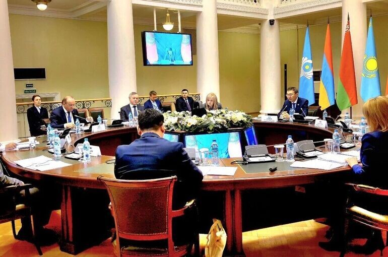   Александра Медведева