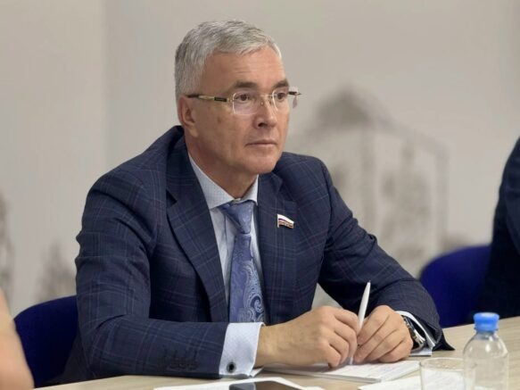    Эдуард Кузнецов