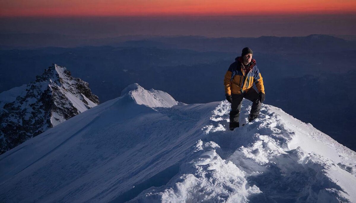 Самое время  - оценить, как далеко и высоко получилось забраться и подготовиться к смене месяца.