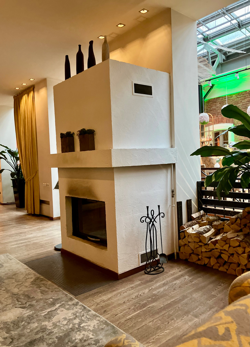 Отель Bridge Palace. Экстерьер. Фото автора. 