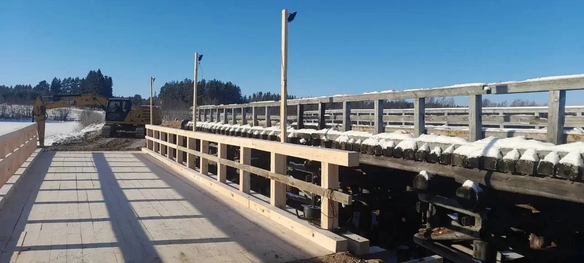    В Карелии начался ремонт моста на остров© Артур Парфенчиков