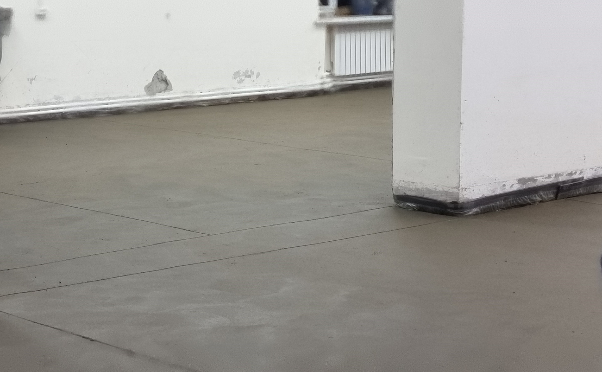 Выравнивание бетонного пола