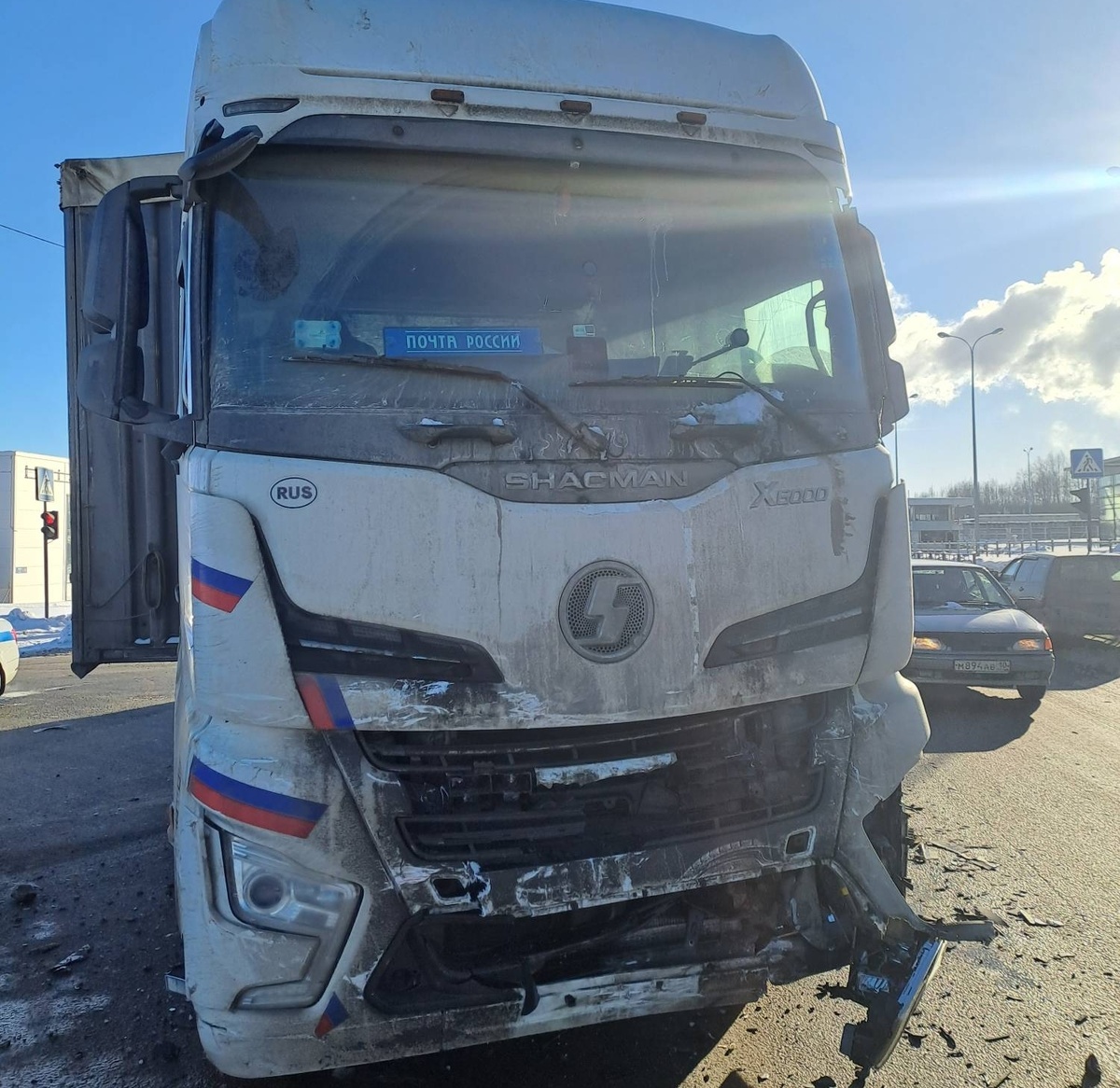    В Петрозаводске грузовик протаранил легковую машину© ГАИ Карелии