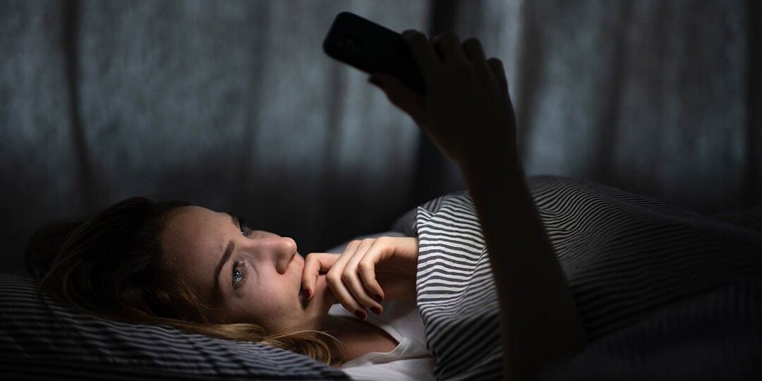 Феномен FOMO в поп-культуре: смотреть, чтобы быть в тренде