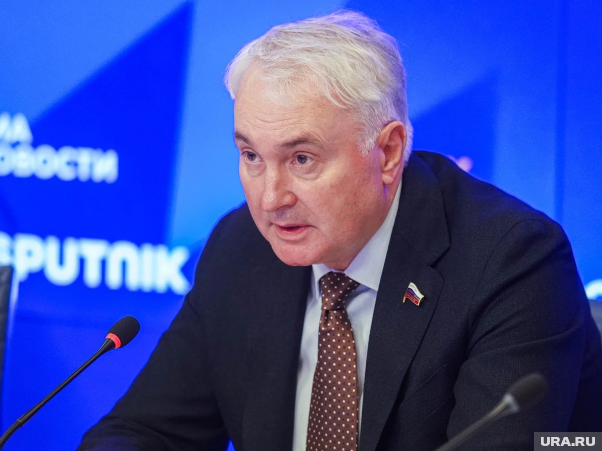     Картаполов предложил обязать сдавать геном срочников и госслужащих