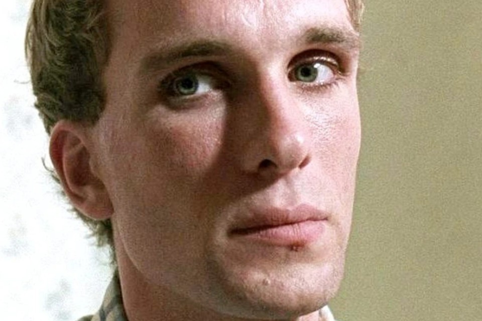    Причиной смерти актёра Грина стало огнестрельное ранение в плечо. Фото: кадр из фильма «Чистый, бритый», режиссер Лодж Х. Керриган (1993)