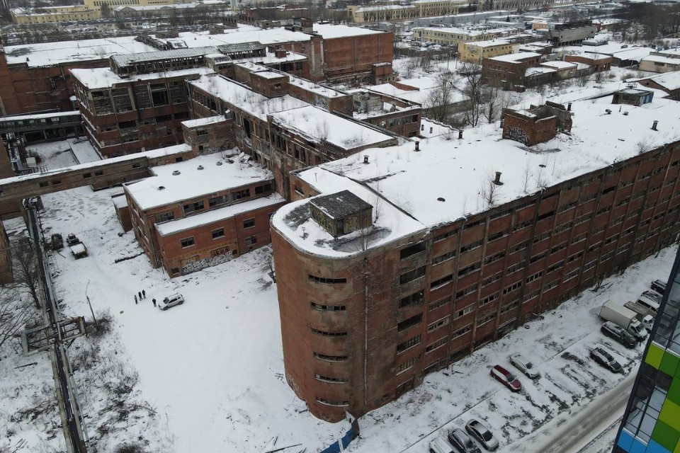    Комплекс заложили в 1931 году, а к концу 1935 года все основные корпуса сдали в эксплуатацию. Фото: КГИОП