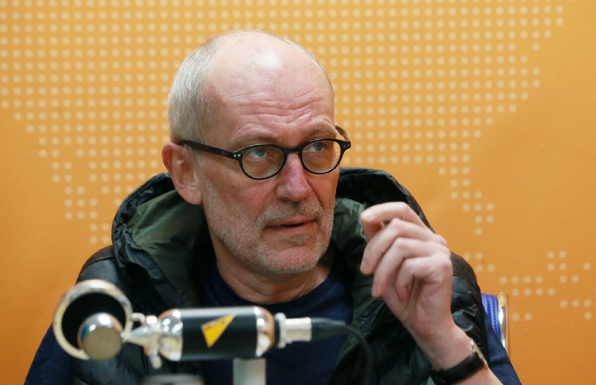    Журналист Александр Гордон (фото: РИА Новости / Александр Натрускин)