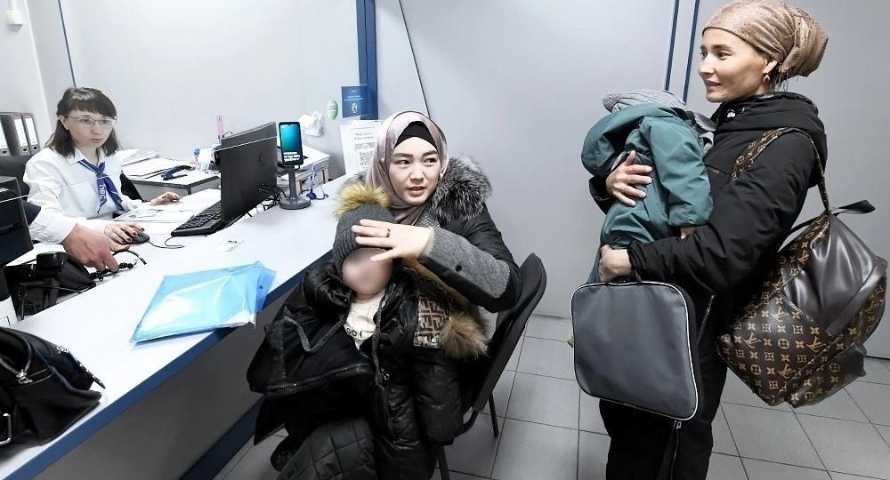 Эти условия должны были быть введены ещё при принятии закона о пособиях, а не спустя столько лет .