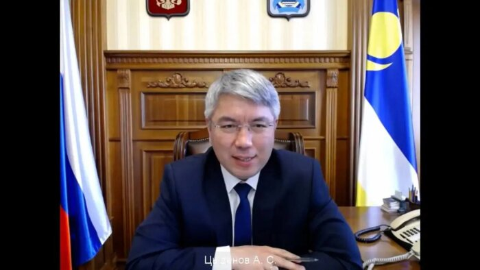  У Алексея Цыденова есть весомый повод для гордости - вузы Бурятии привели в пример всей стране / фото: телеграм-канал Алексея Цыденова