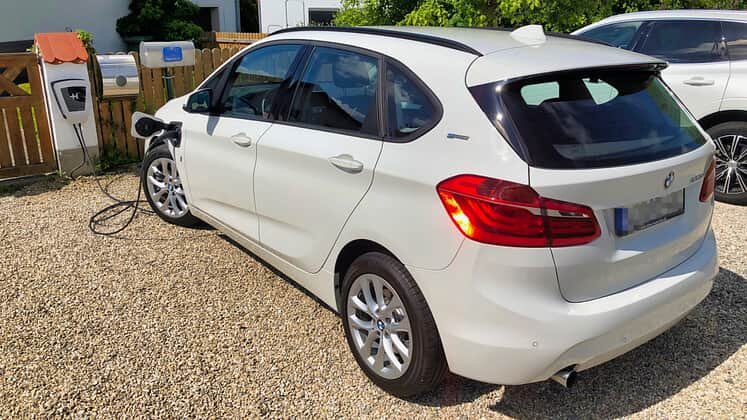 Plug-in-BMW 225xe F45 2015 года