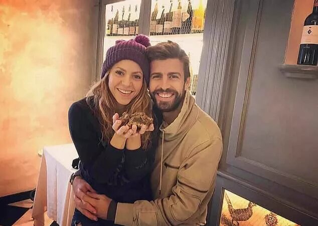    Шакира и Пике