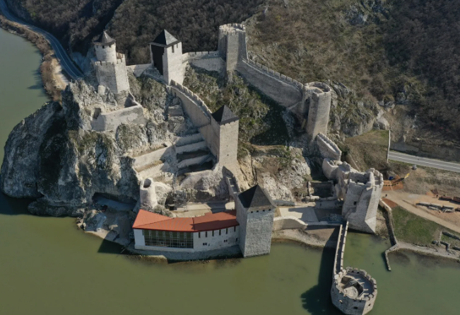 Голубацкая крепость в Сербии