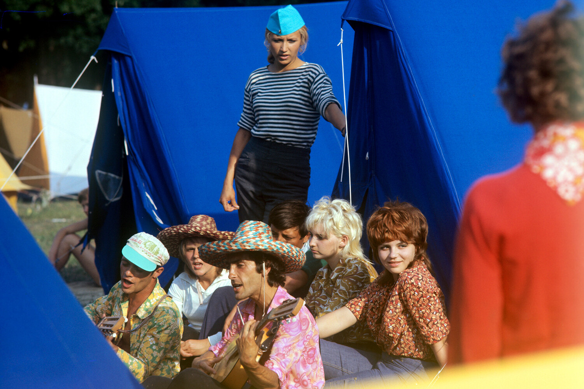 На фестивале туристской песни, 1976 год ©В. Анни/РИА Новости  📷