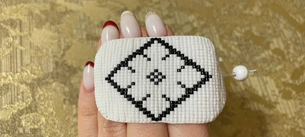 Браслет из бисера 9н