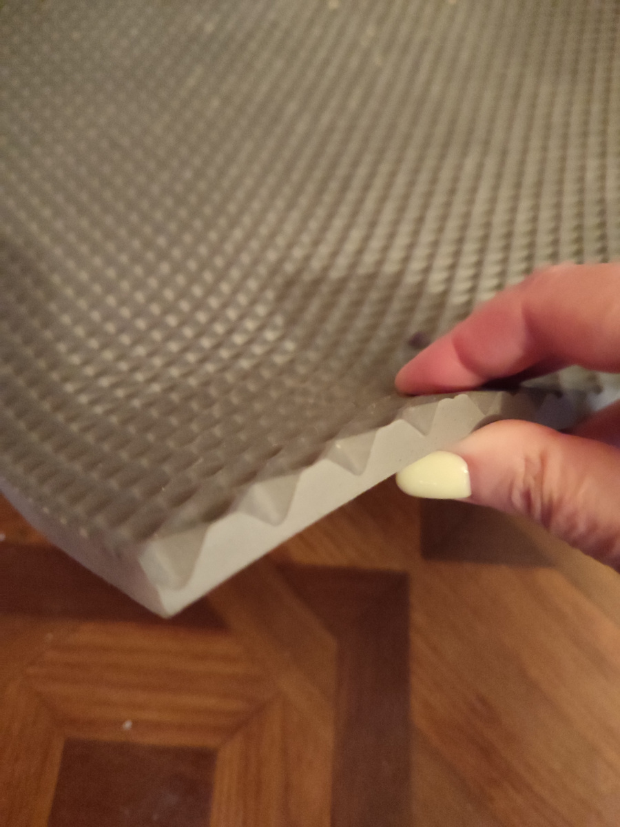 Ячейки, как видно, довольно глубокие