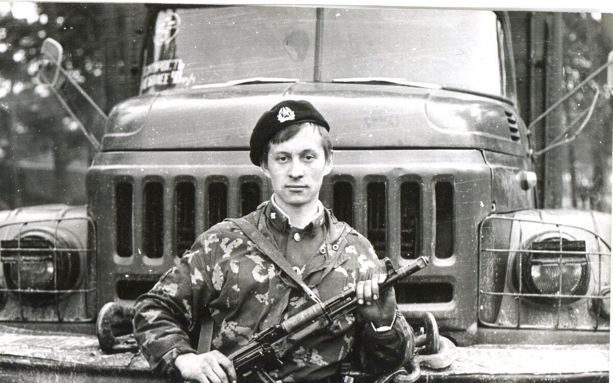 Военный водитель...