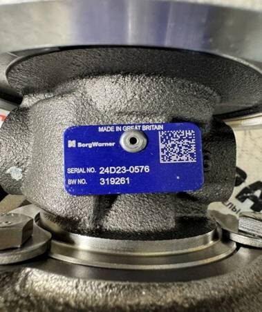 Шильда на оригинальной турбине.