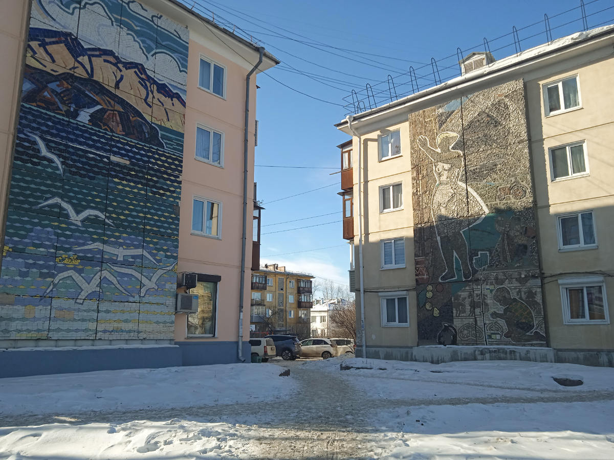Красивые мозаики на советских пятиэтажках. Улица Социалистическая.