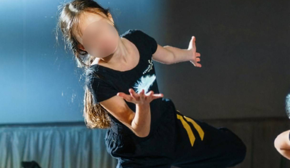 Сатанинские рисунки и подарки от смерти с косой: семья пытается разгадать, кто подтолкнул их 11-летнюю дочку к роковому шагу