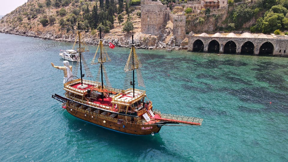 пиратский корабль 