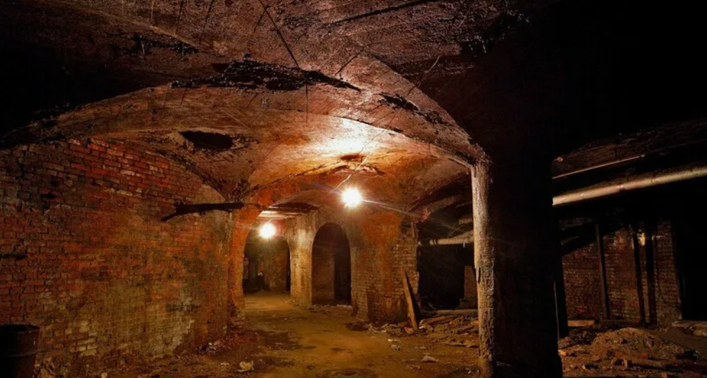 12 уровней под Кремлём: что известно о подземной системе и почему часть ходов засыпали