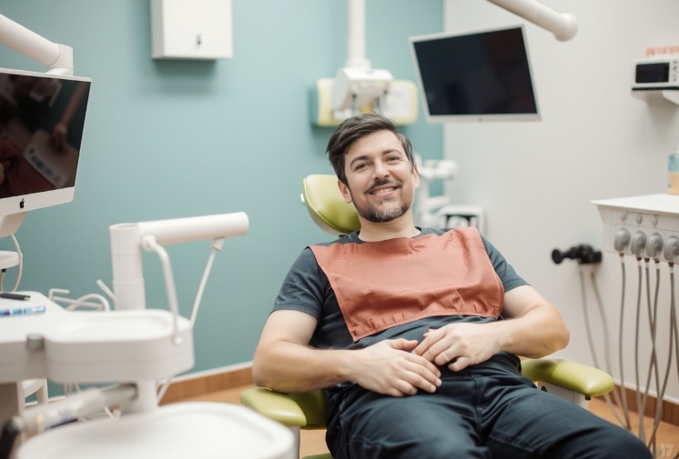 Сходил к стоматологу: Не люблю я это дело. Но надо