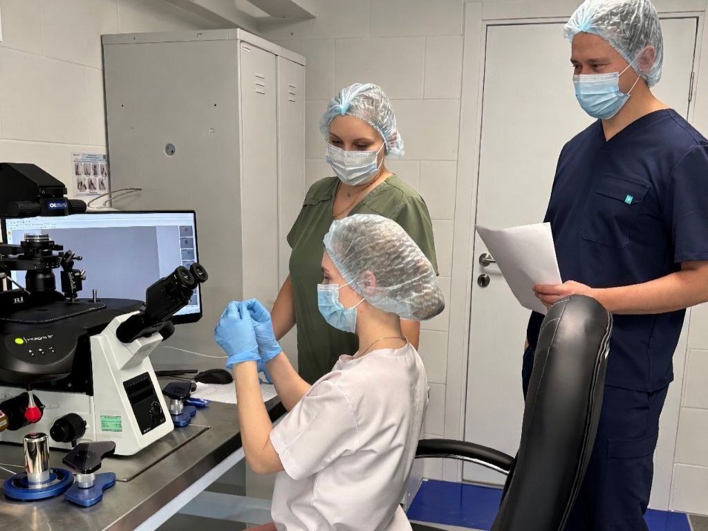     Красноярские врачи провели первую успешную заморозку эмбрионов